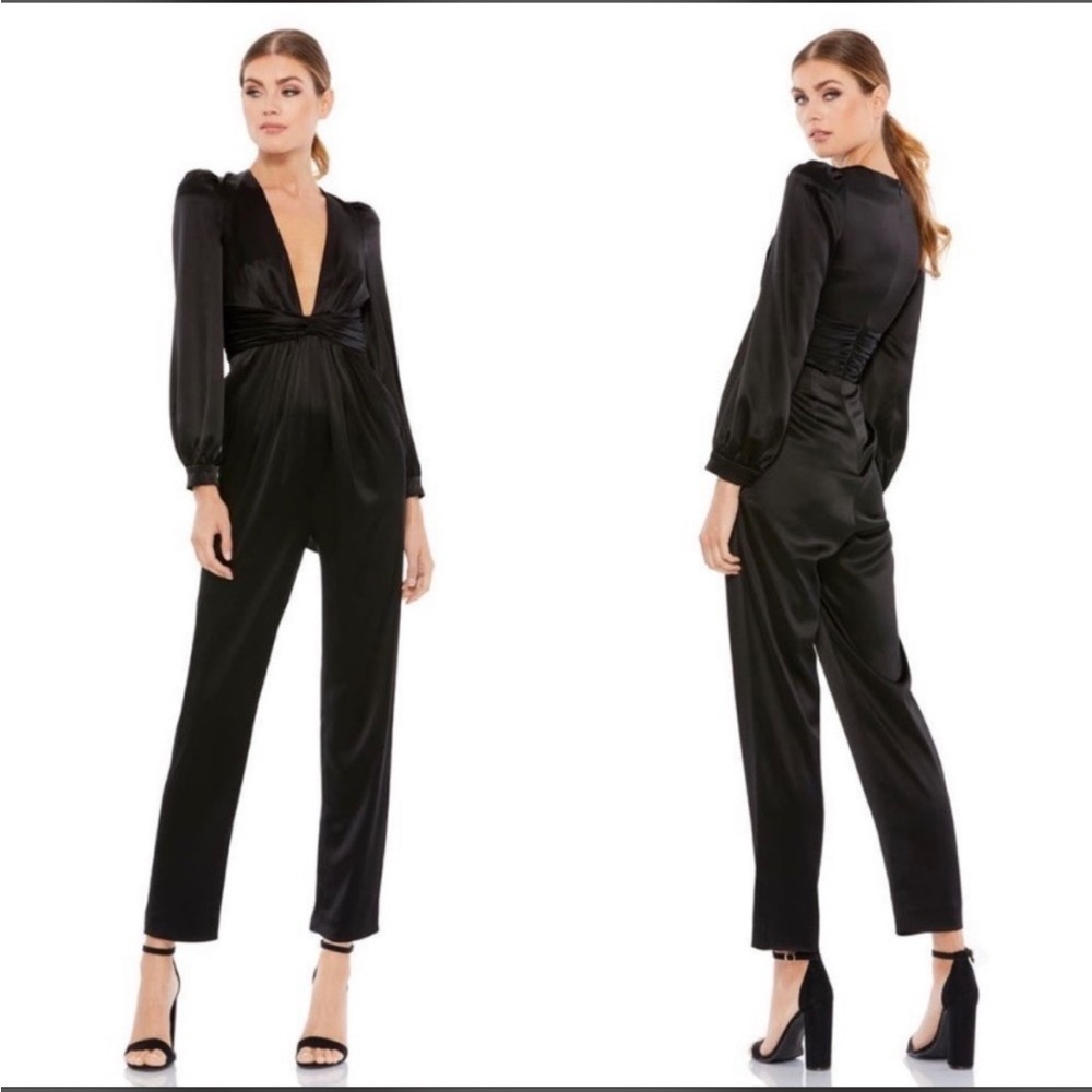 IEENA Mac Duggal Plunge Neck Long Sleeve Black Satin Satin Jumpsuit. NWT